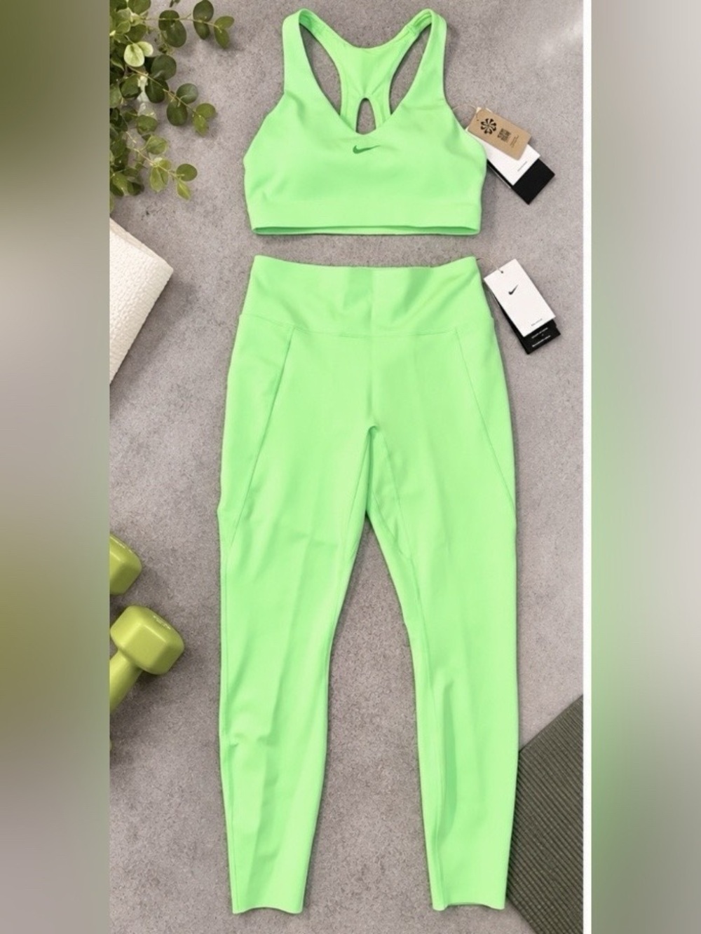 Nike Neon Green Women Universa High-Waist Leggings & Matching Padded Sport Bra
